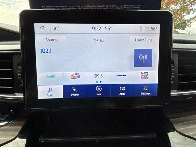 2022 Ford Explorer - $27,999