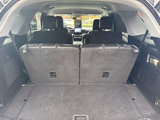 2022 Ford Explorer - $27,999