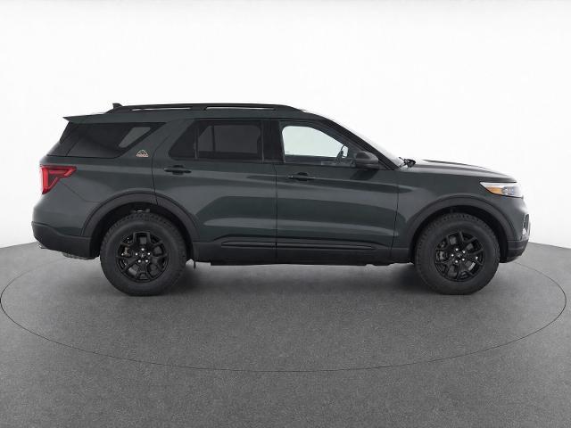 2022 Ford Explorer - $31,965