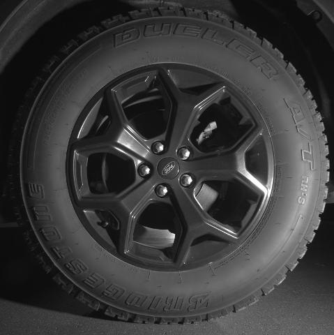 2022 Ford Explorer - $31,965