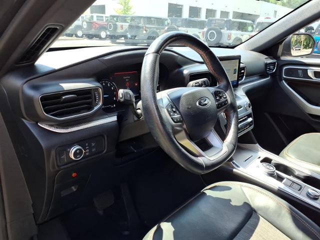 2022 Ford Explorer - $31,965