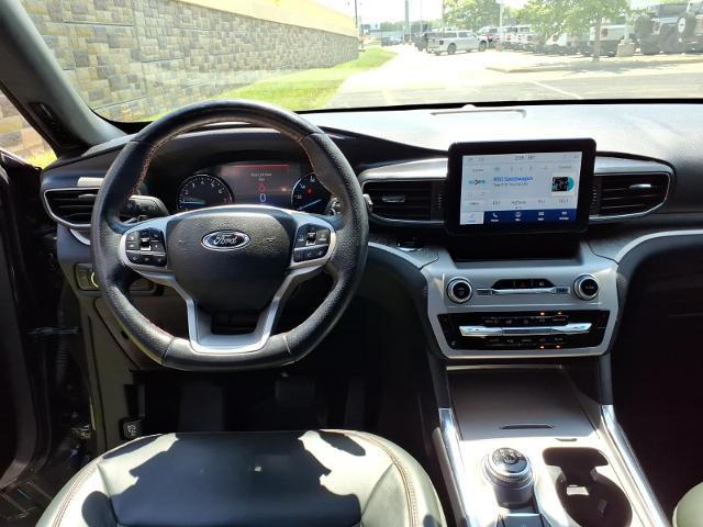 2022 Ford Explorer - $31,965