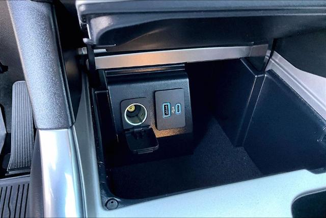 2023 Ford Explorer - $33,921