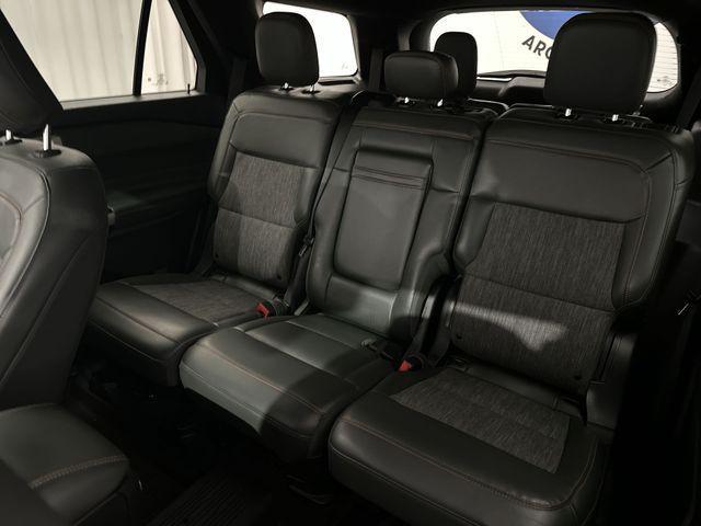 2022 Ford Explorer - $26,750