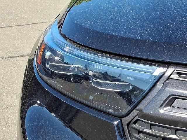 2022 Ford Explorer - $31,997