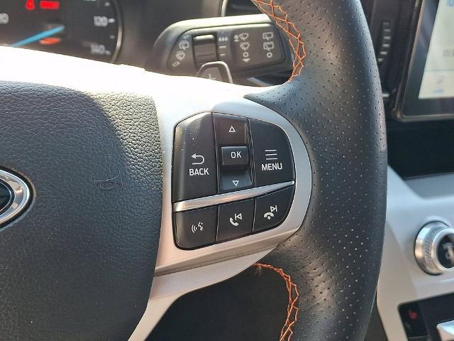 2022 Ford Explorer - $31,997