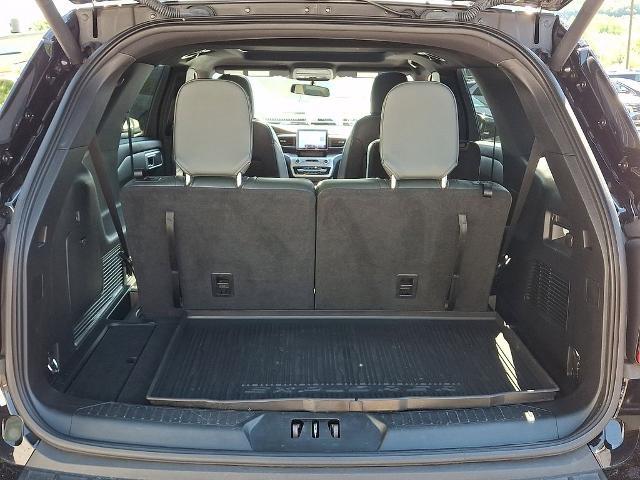 2022 Ford Explorer - $31,997