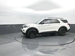 2023 Explorer Thumbnail 3
