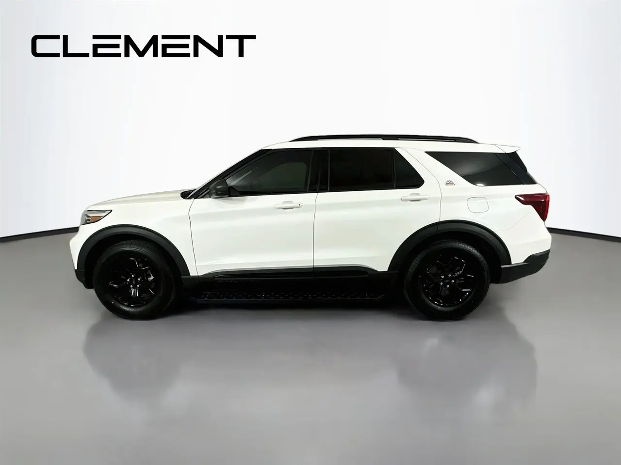2022 Ford Explorer - $33,055