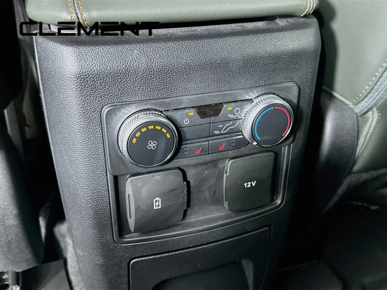 2022 Ford Explorer - $33,055