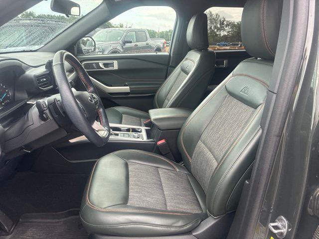 2022 Ford Explorer - $33,992