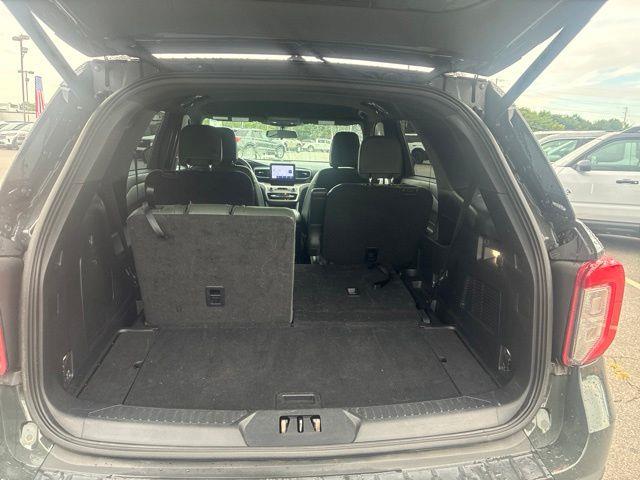 2022 Ford Explorer - $33,992