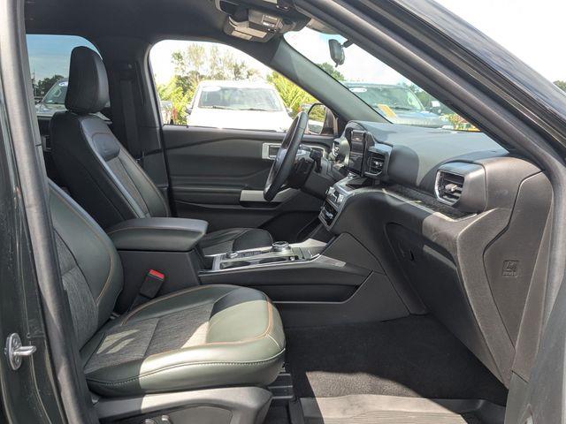 2022 Ford Explorer - $33,992