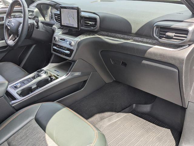 2022 Ford Explorer - $33,992