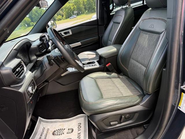 2023 Ford Explorer - $38,500