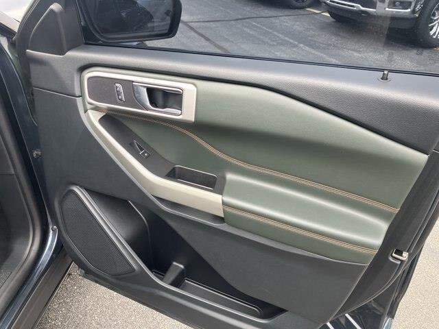 2022 Ford Explorer - $32,136