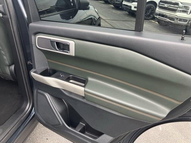 2022 Ford Explorer - $32,136