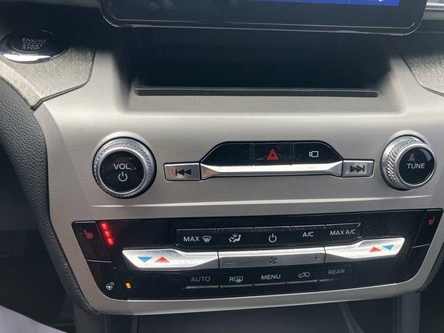 2022 Ford Explorer - $32,136