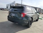 2022 Explorer Thumbnail 3