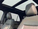 2022 Explorer Thumbnail 10