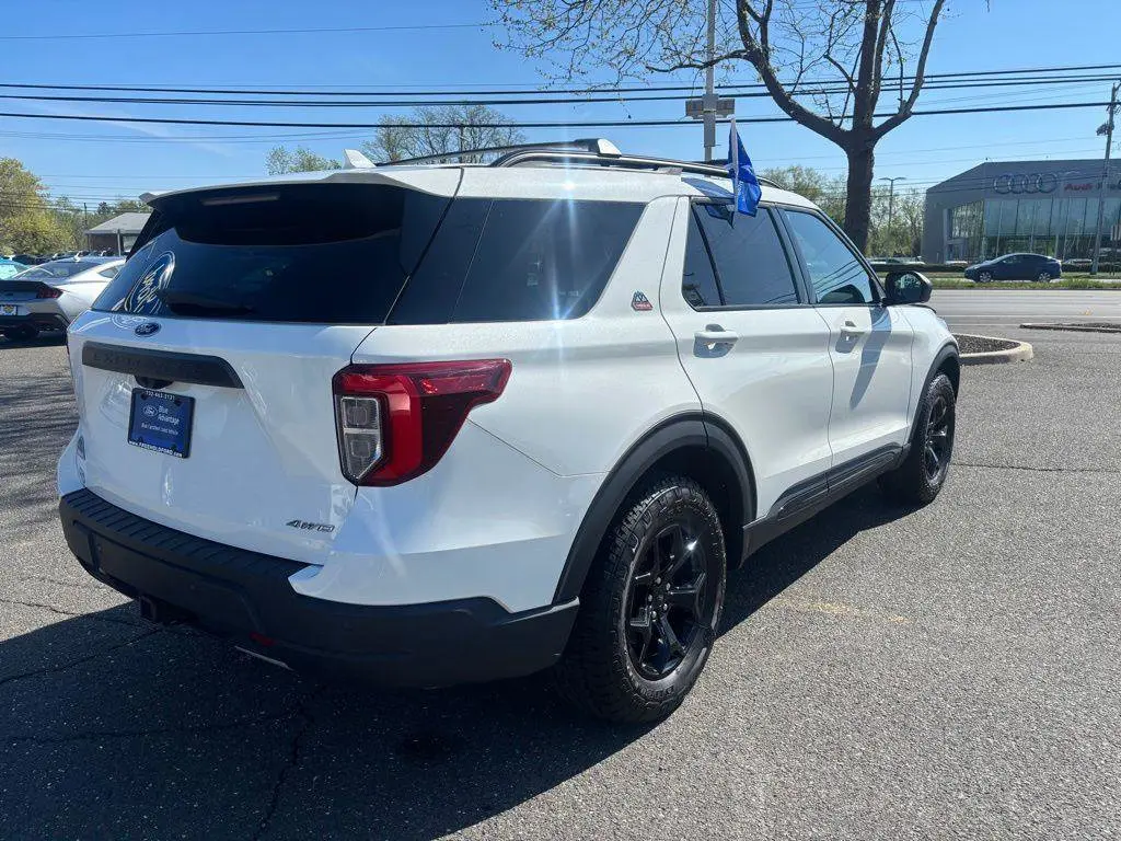 2023 Ford Explorer - $35,995