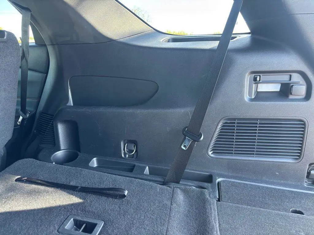 2023 Ford Explorer - $35,995