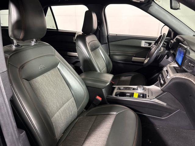 2022 Ford Explorer - $28,699