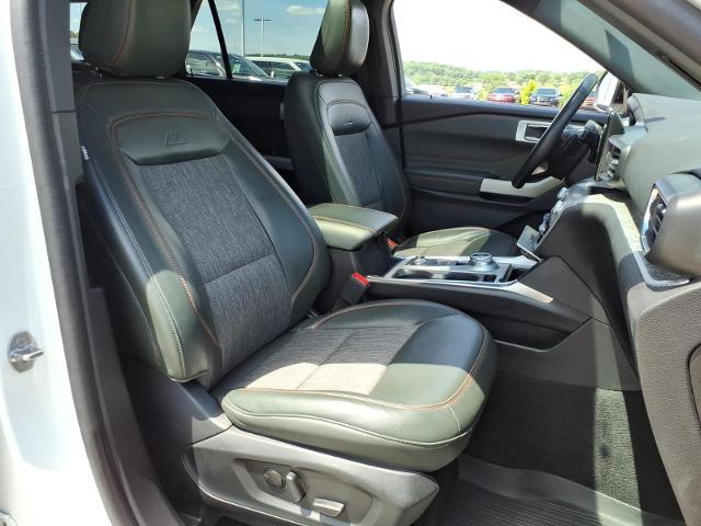 2024 Ford Explorer - $28,990