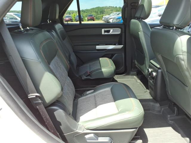 2024 Ford Explorer - $28,990