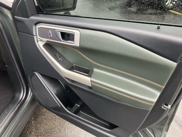 2021 Ford Explorer - $27,215