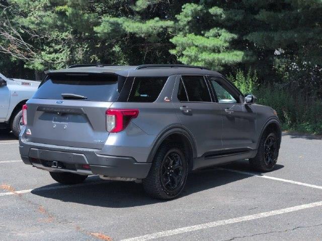 2022 Ford Explorer - $26,999