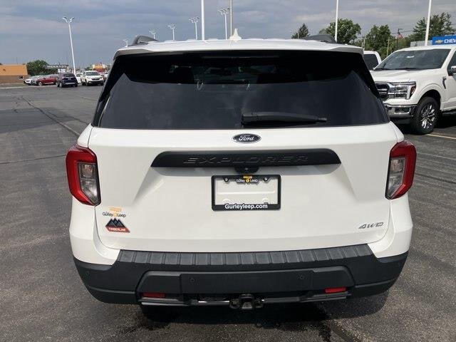 2022 Ford Explorer - $30,494