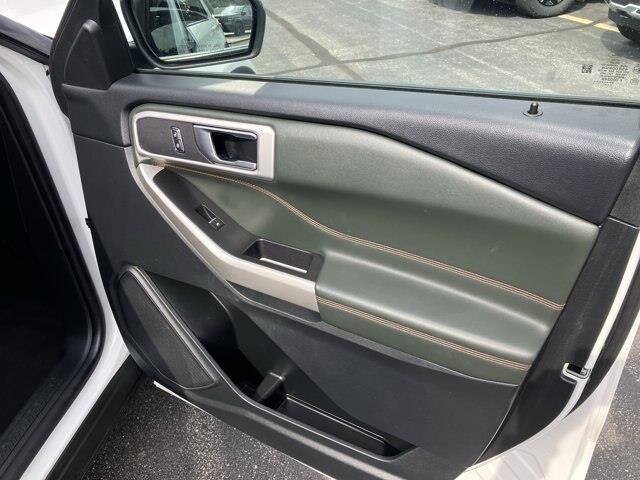 2022 Ford Explorer - $30,494