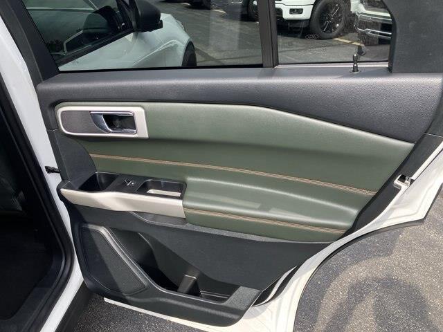 2022 Ford Explorer - $30,494