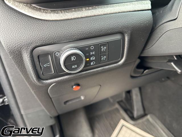 2022 Ford Explorer - $27,349