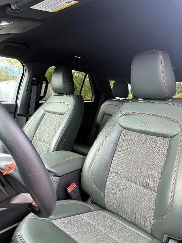 2023 Ford Explorer - $35,900