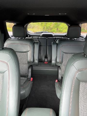 2023 Ford Explorer - $35,900
