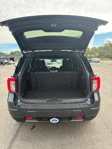 2023 Ford Explorer - $35,900