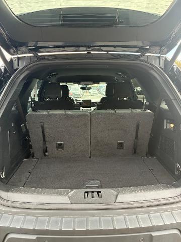 2023 Ford Explorer - $35,900