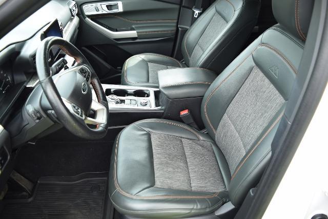 2023 Ford Explorer - $34,990