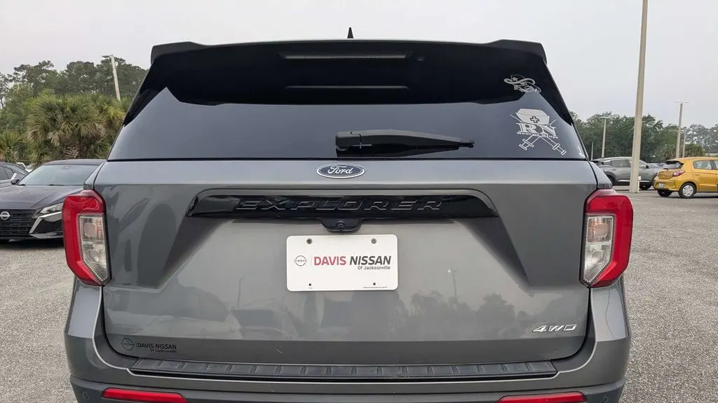 2022 Ford Explorer ST-Line