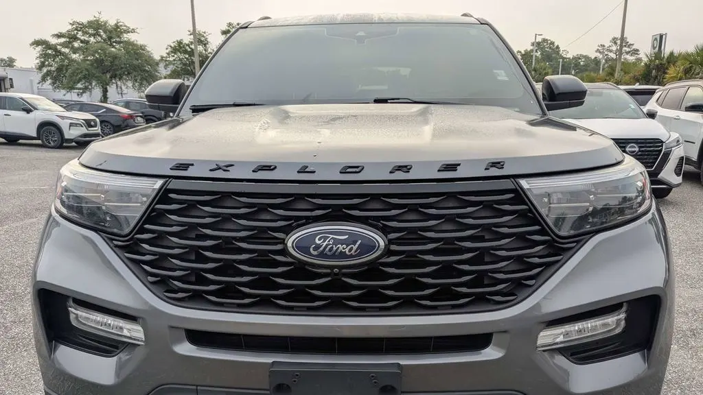 2022 Ford Explorer ST-Line