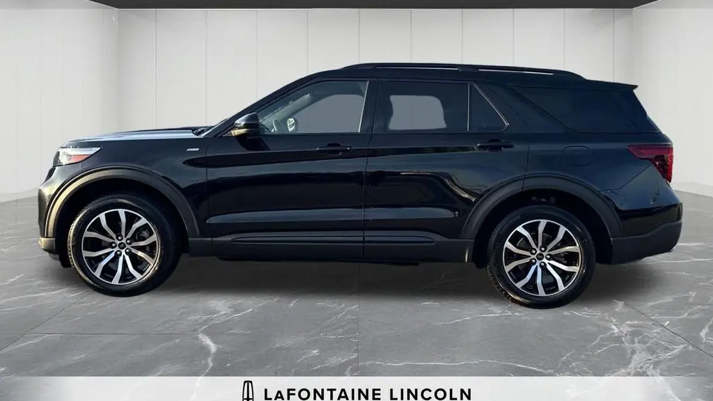 2022 Ford Explorer ST-Line