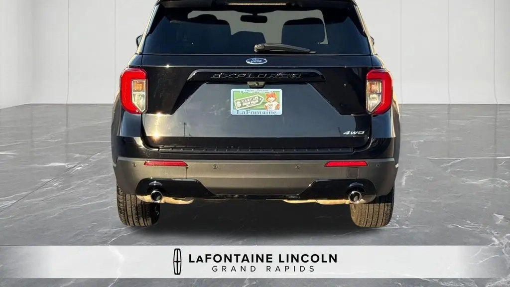 2022 Ford Explorer ST-Line
