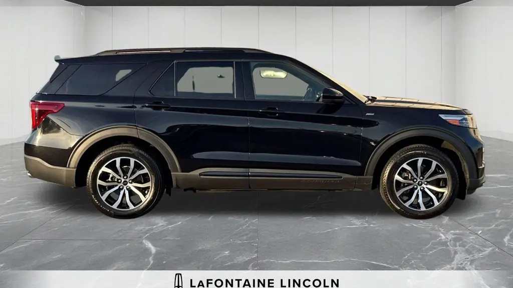 2022 Ford Explorer ST-Line