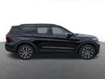 2023 Explorer Thumbnail 2