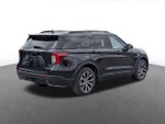 2023 Explorer Thumbnail 3