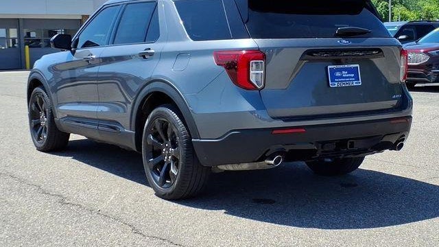 2024 Ford Explorer ST-Line