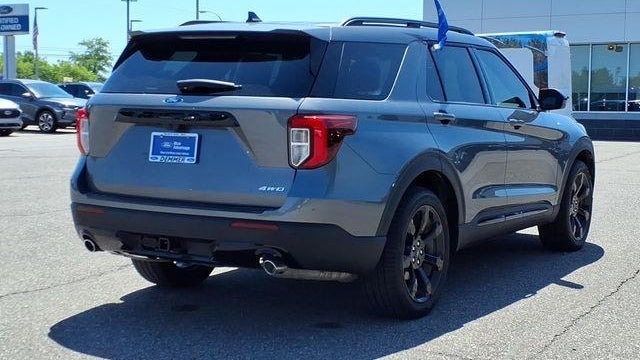 2024 Ford Explorer ST-Line
