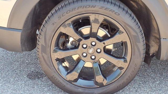2024 Ford Explorer ST-Line
